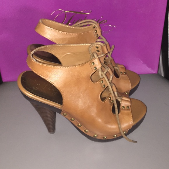 Fergie footwear cognac Sandals/Heels - Picture 5 of 8